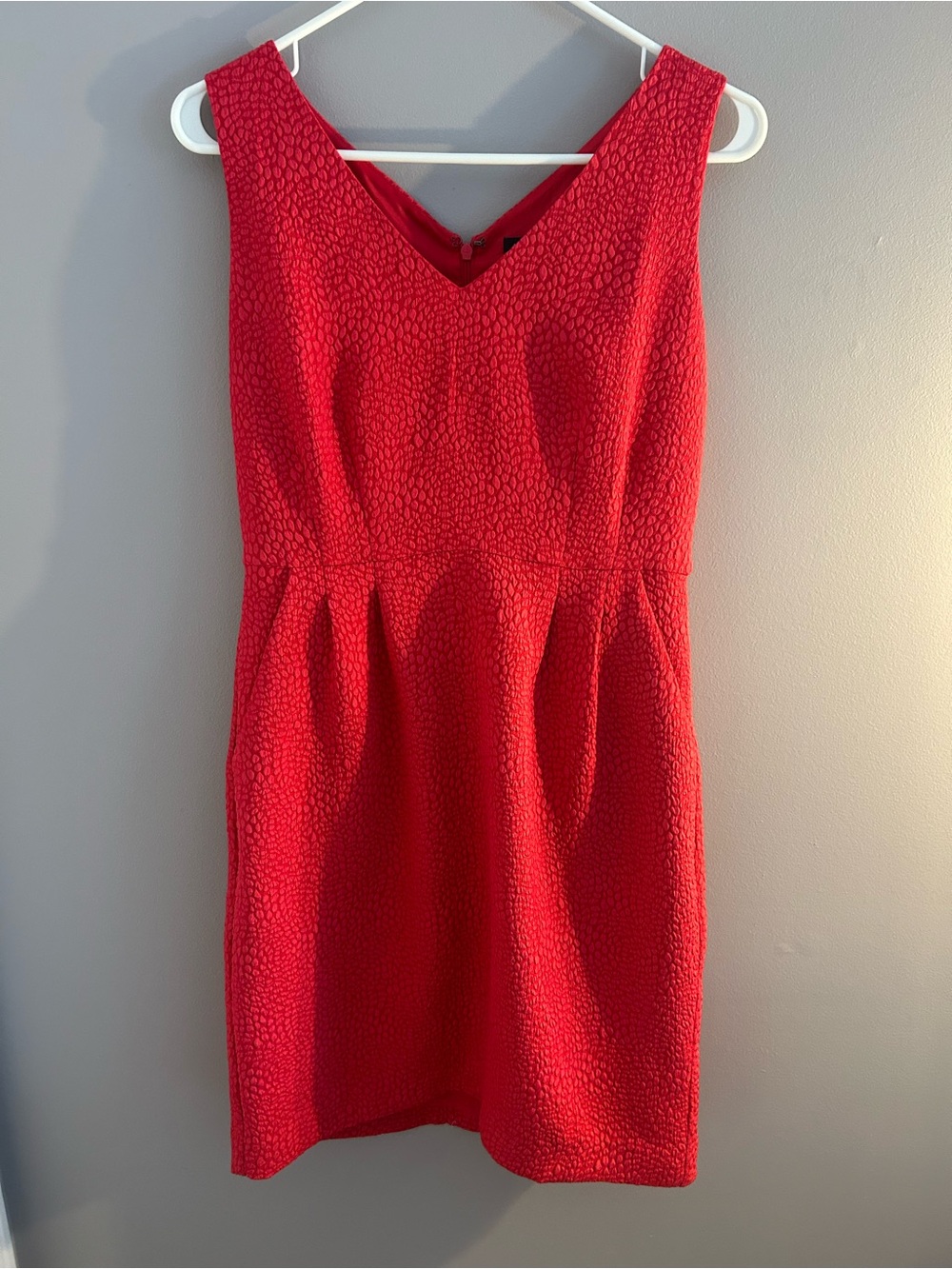 Ann Taylor Red Textured V-Neck Mini Sheath Dress